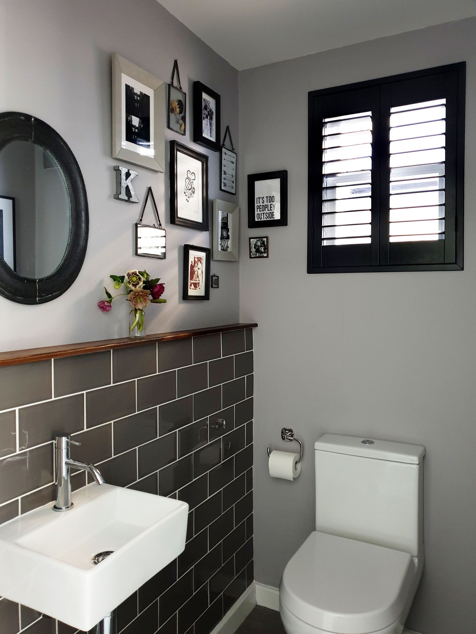 Room with grey shutters